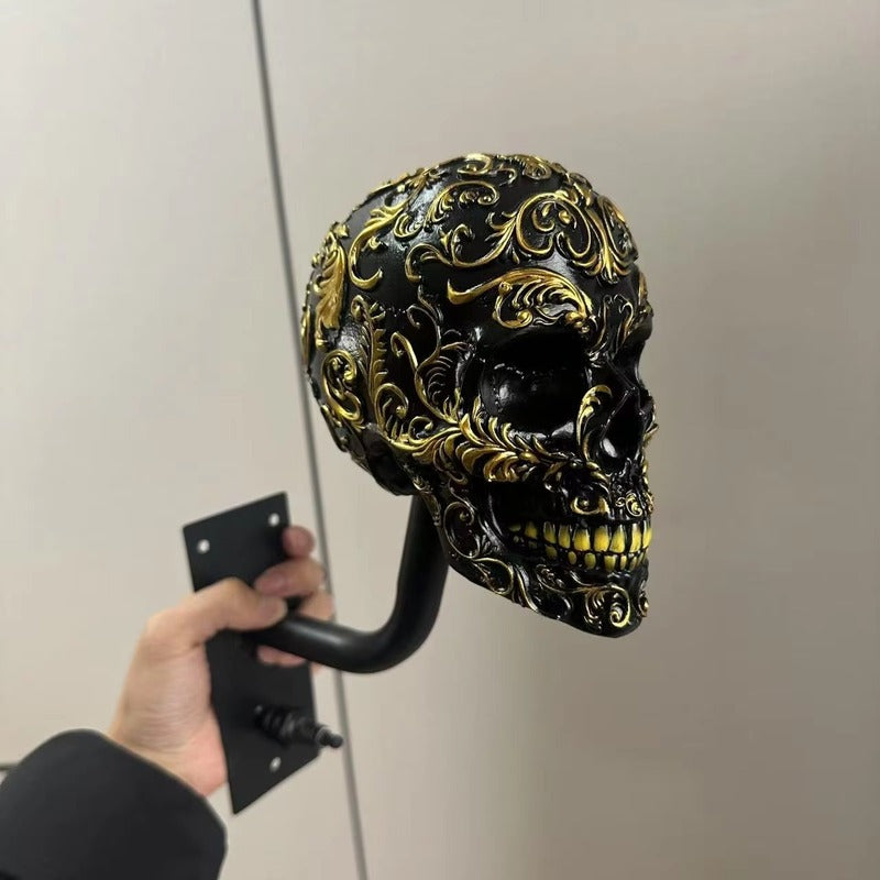 Antique Skeleton Helmet Wall Mount – Resin Motorcycle Helmet Holder, Gothic Bike Decor, Novelty Gear Storage Display Rack