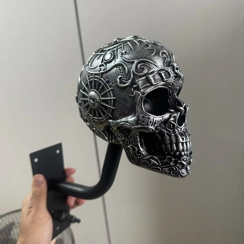 Antique Skeleton Helmet Wall Mount – Resin Motorcycle Helmet Holder, Gothic Bike Decor, Novelty Gear Storage Display Rack